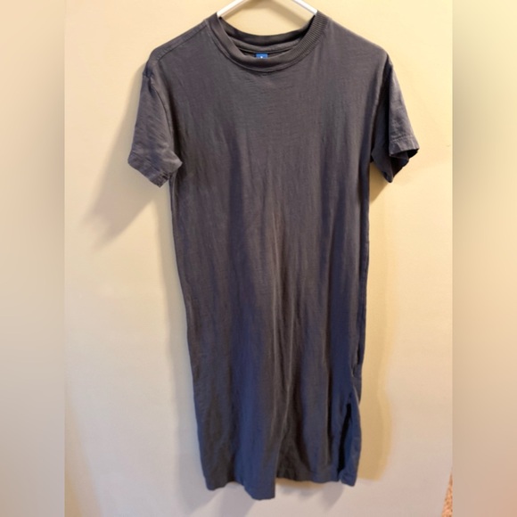 Old Navy Dresses & Skirts - Woman’s Old Navy Midi Dress